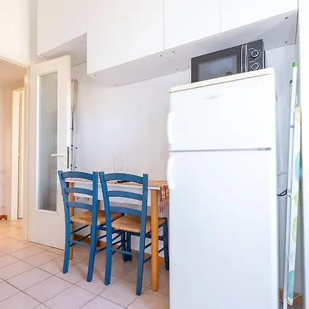 Ht Mama Bilo Vatican Area *