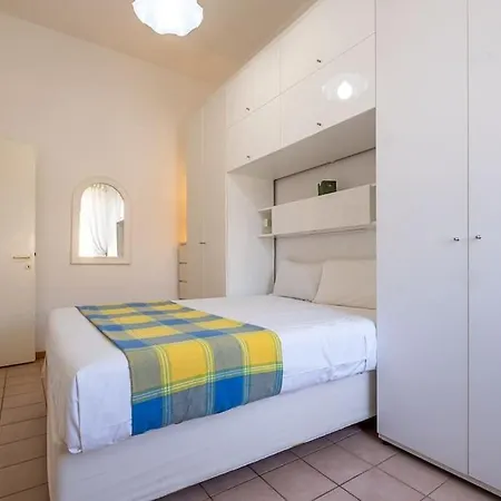 Ht Mama Bilo Vatican Area