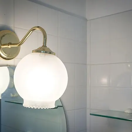 Ht Mama Bilo Vatican Area